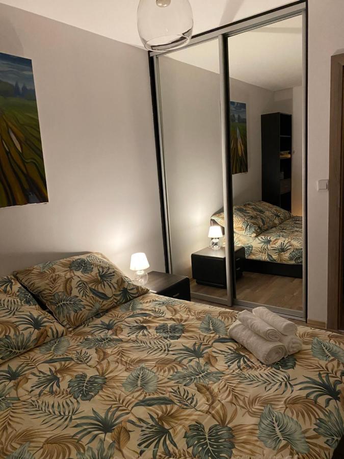 Dyrekcyjna Apartment วรอตซวาฟ ภายนอก รูปภาพ